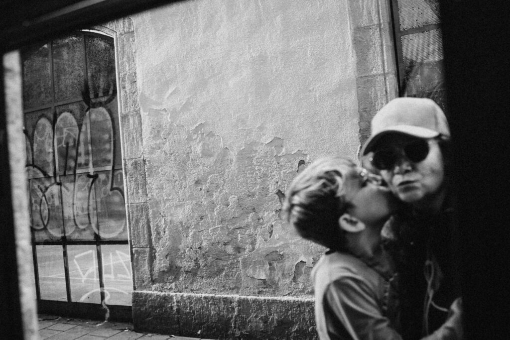 Photographe français à Barcelone pour des séances photos couple, mariage, ou femme.